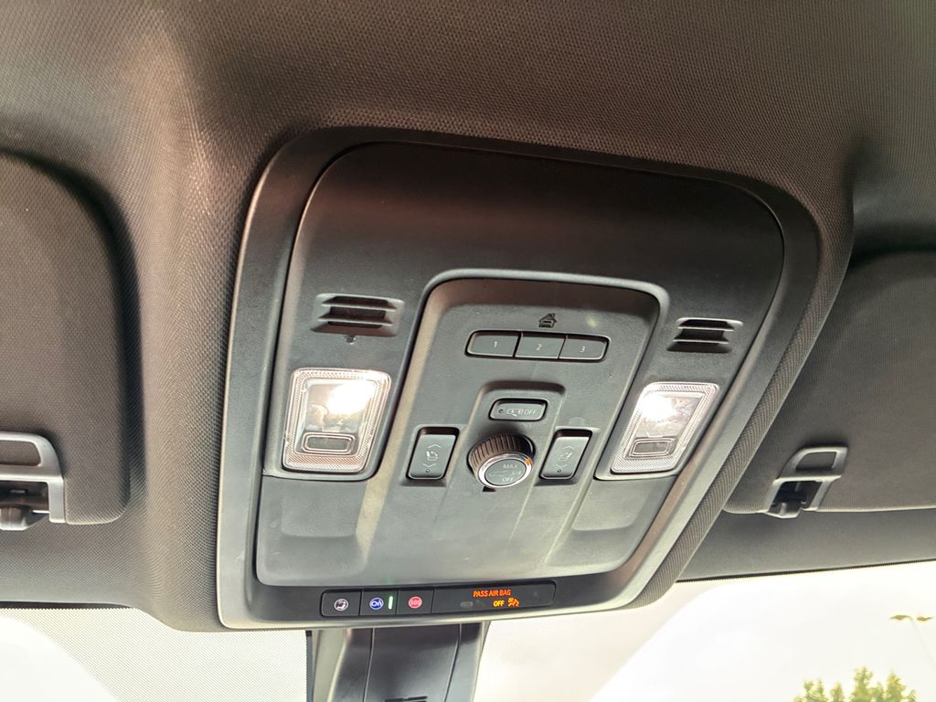 Used Car 2022 Gmc Yukon Xl  Slt For Sale Under $40,000 In Austin, Texas