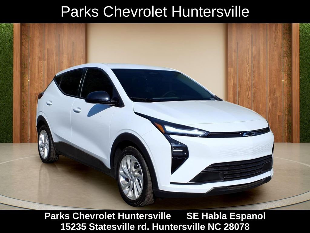 Summit White 2027 Chevrolet Bolt LT FWD SUV / Crossover Front-Wheel Drive 1-Speed Automatic