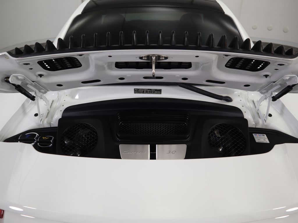 Thumbnail: 2019 Porsche 911 - 30