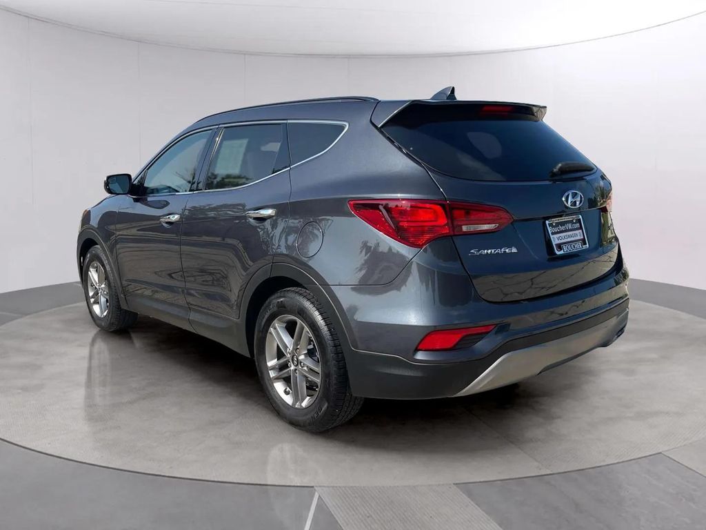 Used 2018 Platinum Graphite Hyundai 2.4 Base image 3