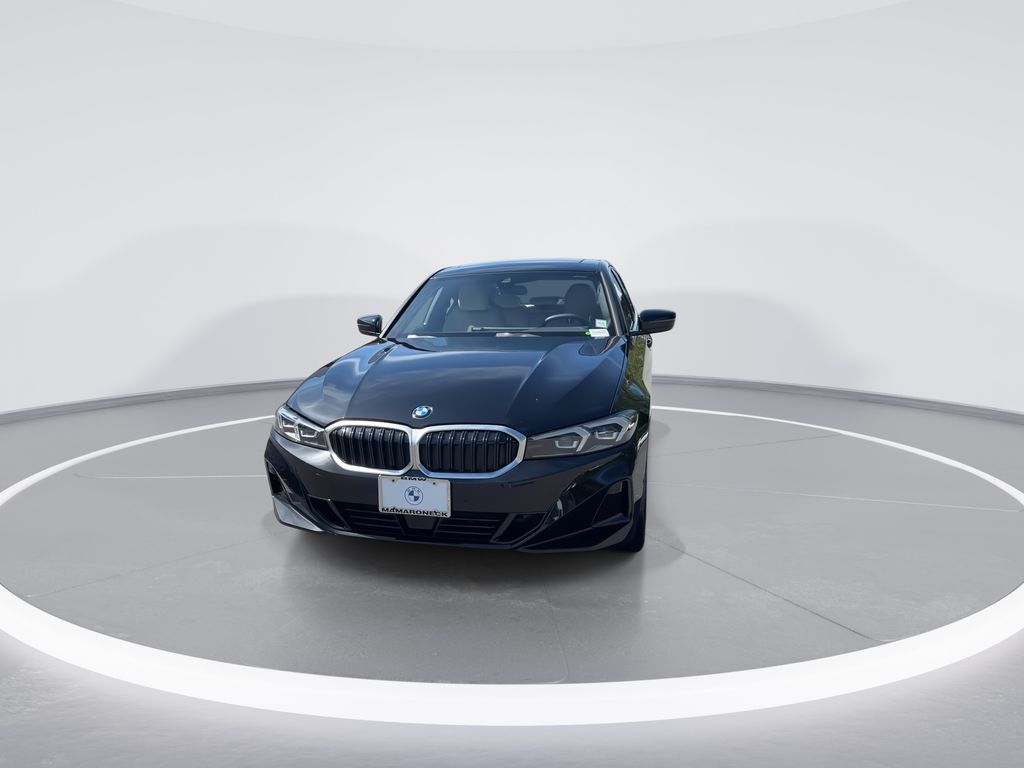 Thumbnail: 2025 BMW 3 Series - 3
