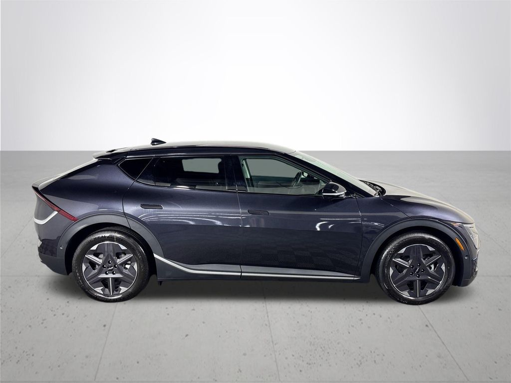 2025 Kia EV6 Light