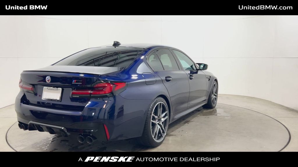 Thumbnail: 2023 BMW M5 - 8