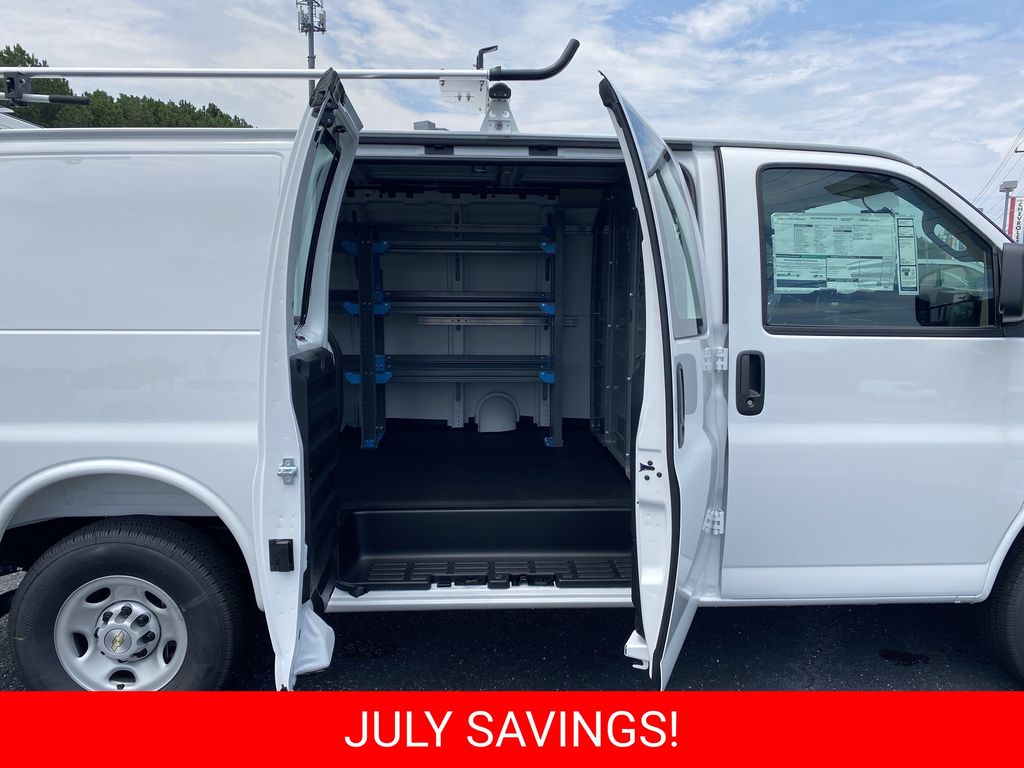 New 2026 Chevrolet Express 2500 Van