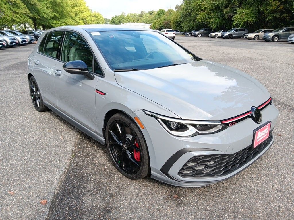 2024 Volkswagen Golf GTI SE 7