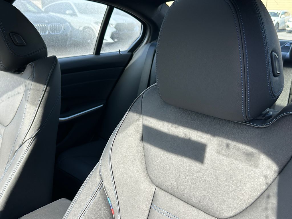 Thumbnail: 2026 BMW 3 Series - 14