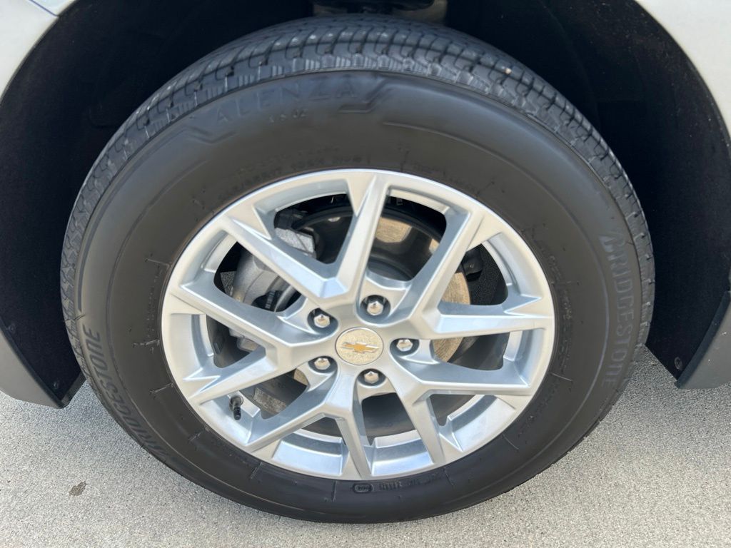 Used 2024 Chevrolet Equinox SUV