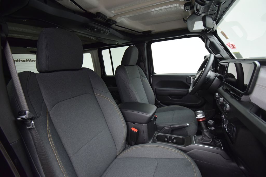 new 2026 Jeep Wrangler car, priced at $39,386