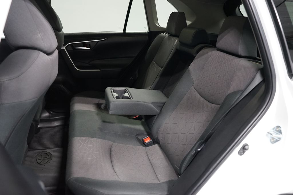 Thumbnail: 2024 Toyota RAV4 - 29