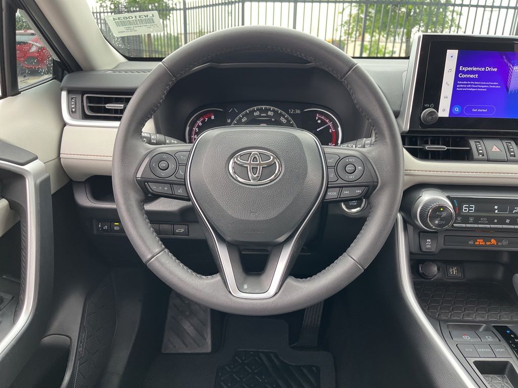 Thumbnail: 2024 Toyota RAV4 - 17