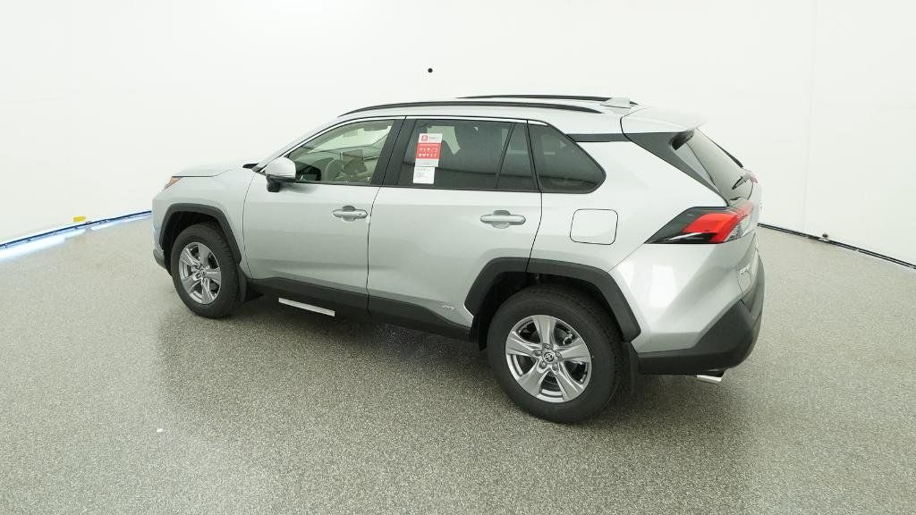 Thumbnail: 2025 Toyota RAV4 - 23