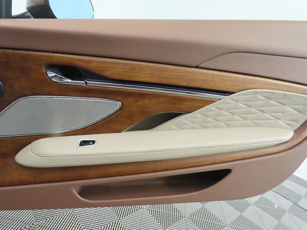 Thumbnail: 2025 Aston Martin DB12 - 27
