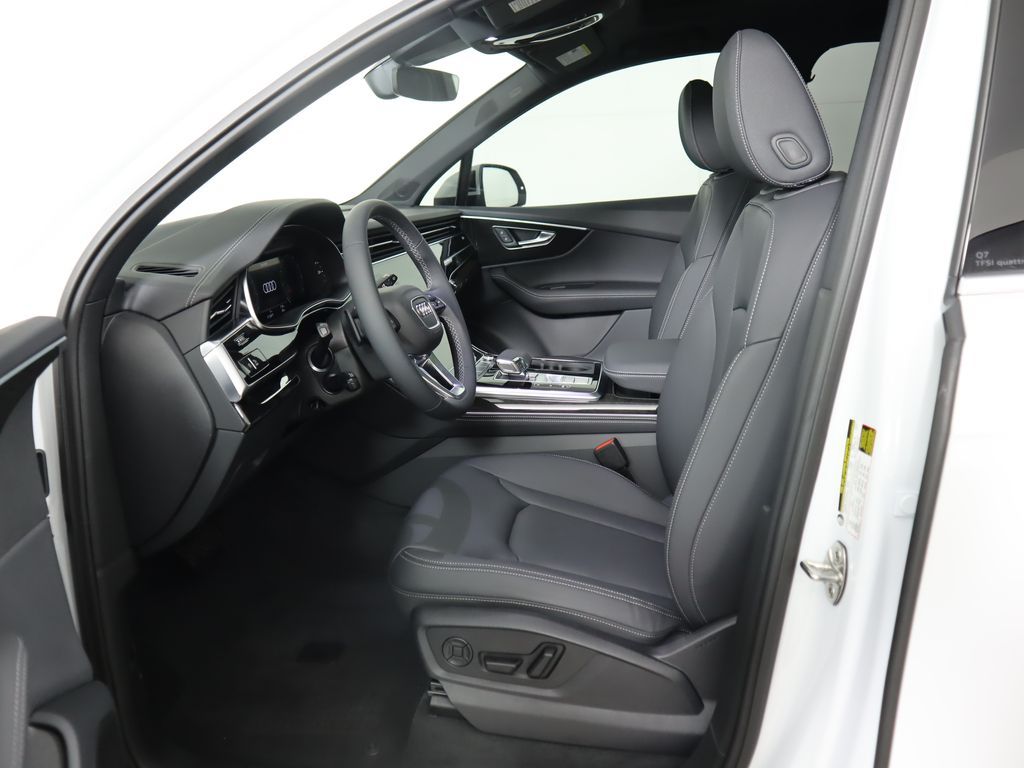 Thumbnail: 2025 Audi Q7 - 20