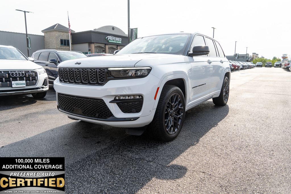 Bright White Clearcoat 2025 Jeep Grand Cherokee SUV / Crossover Four-Wheel Drive 8-Speed Automatic