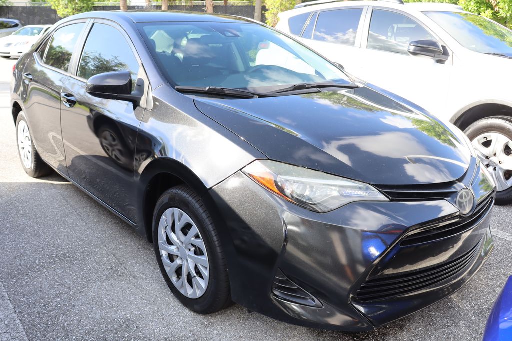 2022 Toyota Corolla LE 5