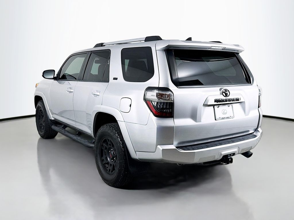 Thumbnail: 2022 Toyota 4Runner - 7