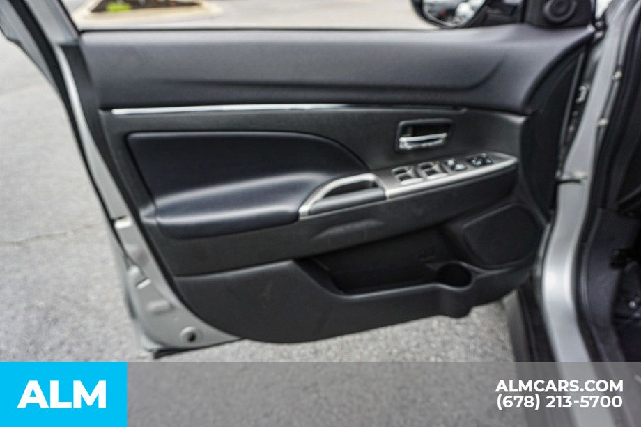 Used 2024 Black Mitsubishi 2.0 SE image 46
