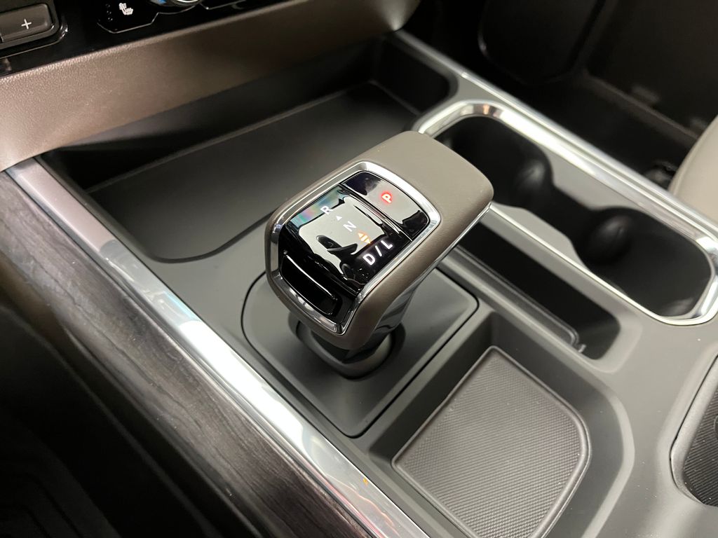 Thumbnail: 2026 Chevrolet Silverado 1500 - 32