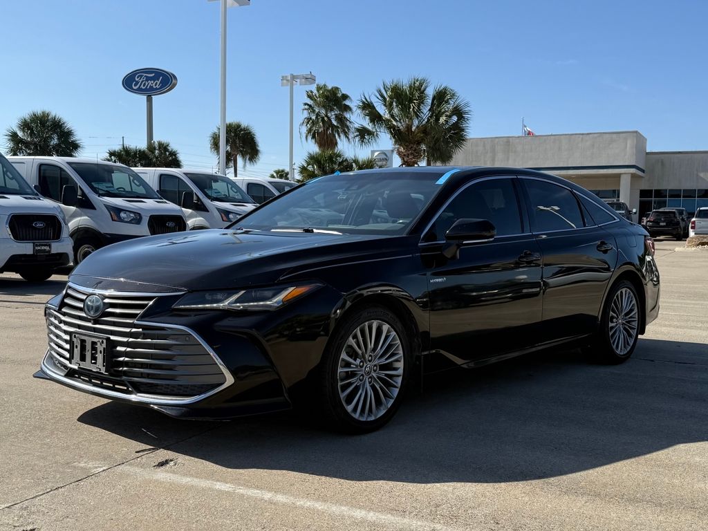 2021 Toyota Avalon Hybrid Limited FWD