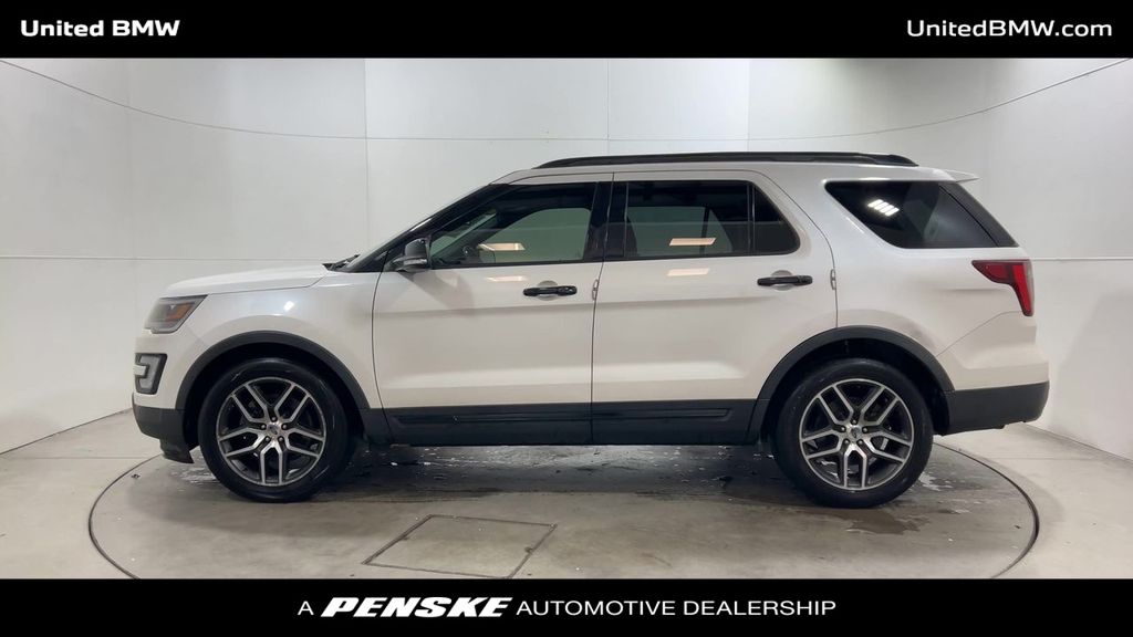 Thumbnail: 2017 Ford Explorer - 5