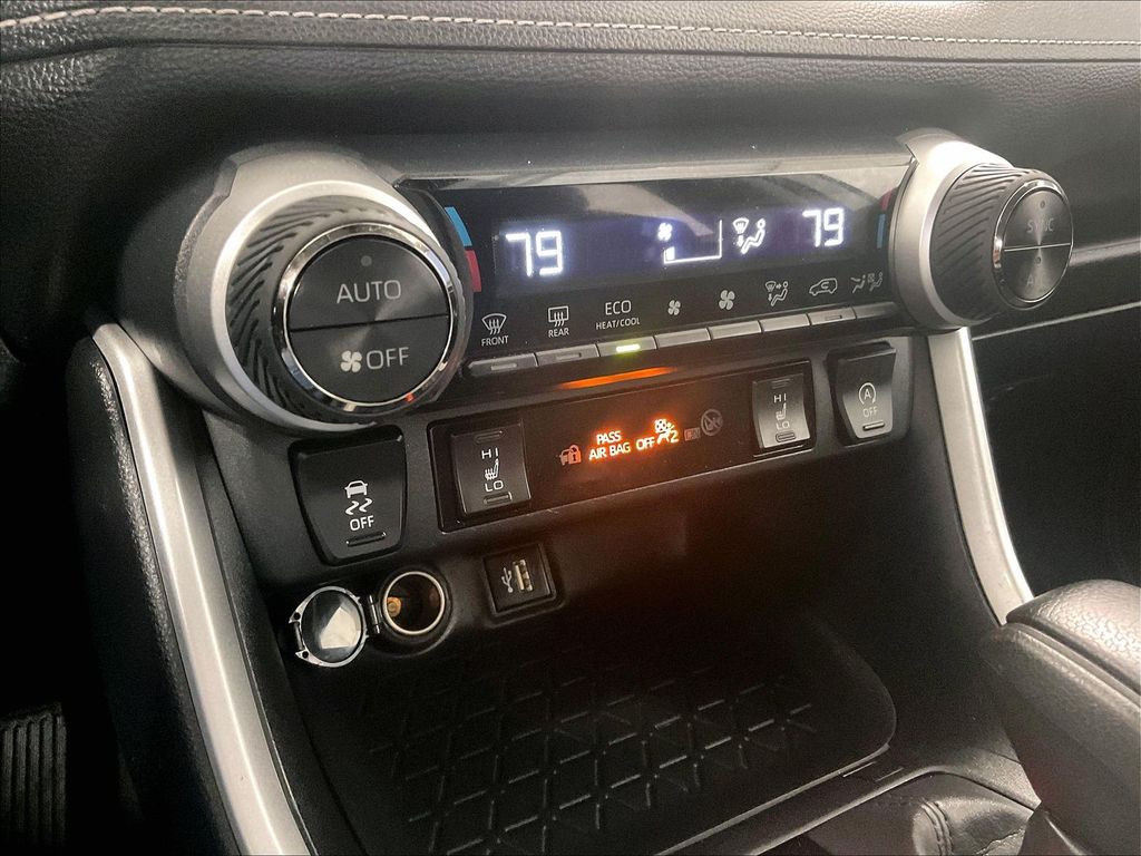 2024 Toyota RAV4 — photo 25