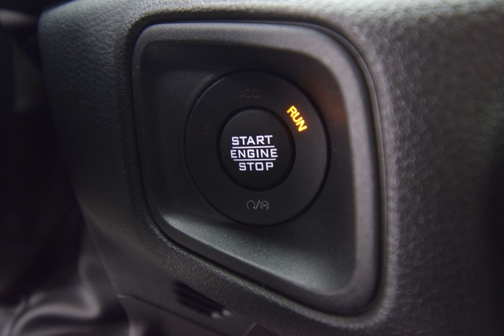 new 2026 Jeep Gladiator car, priced at $40,261