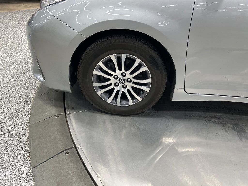used 2020 Toyota Sienna car, priced at $29,914