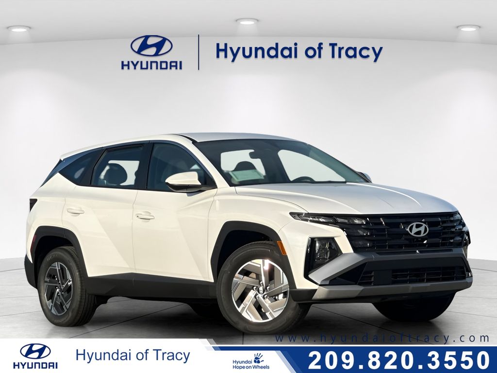 Shimmering Silver 2026 Hyundai Tucson Hybrid SUV / Crossover All-Wheel Drive 6-Speed Automatic