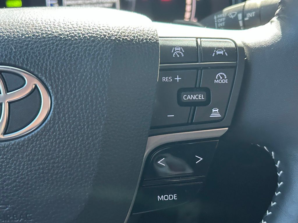 Thumbnail: 2025 Toyota Camry - 19