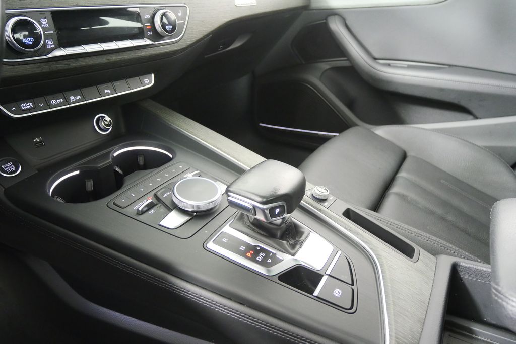 Thumbnail: 2019 Audi A4 - 24