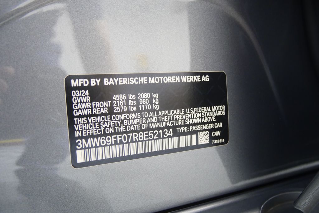 2024 BMW 3 Series 330i 28