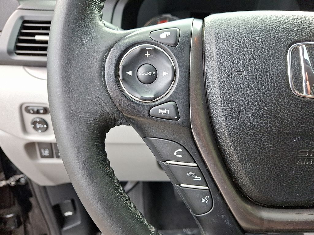 Thumbnail: 2016 Honda Pilot - 22