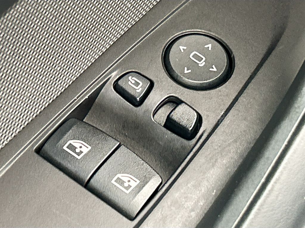 Thumbnail: 2022 BMW M4 - 22