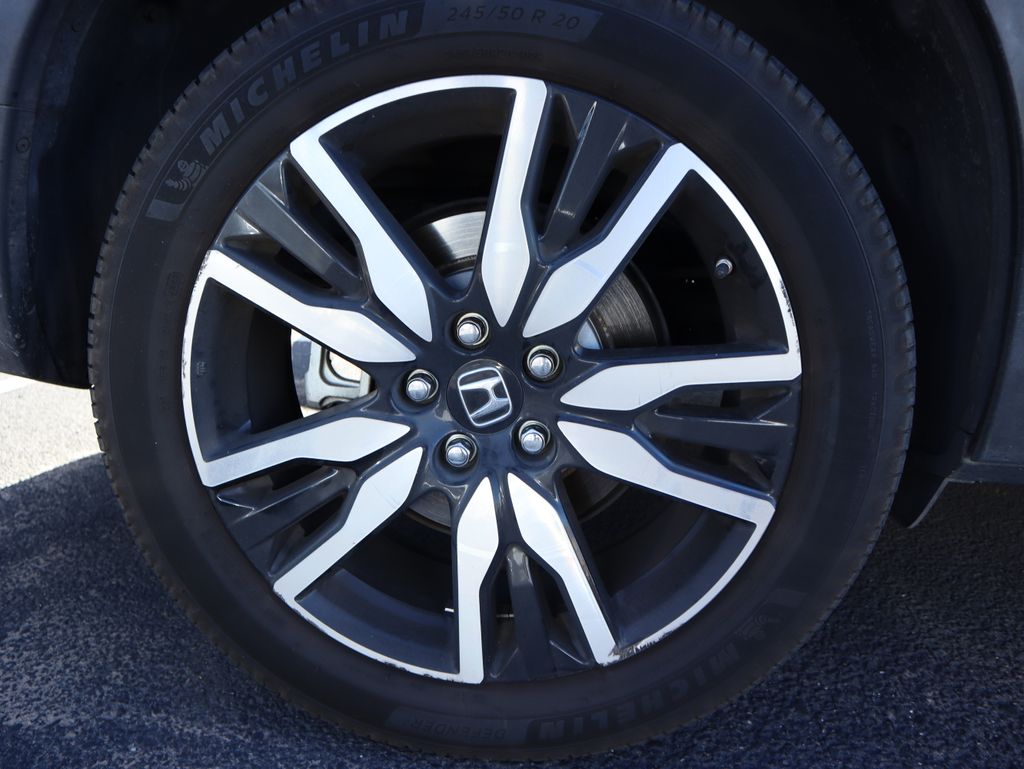 Thumbnail: 2020 Honda Pilot - 17