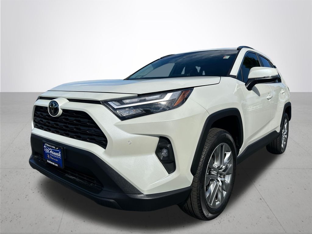 2022 Toyota RAV4 XLE Premium