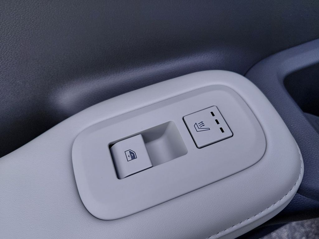 Thumbnail: 2026 Hyundai Santa Fe - 32