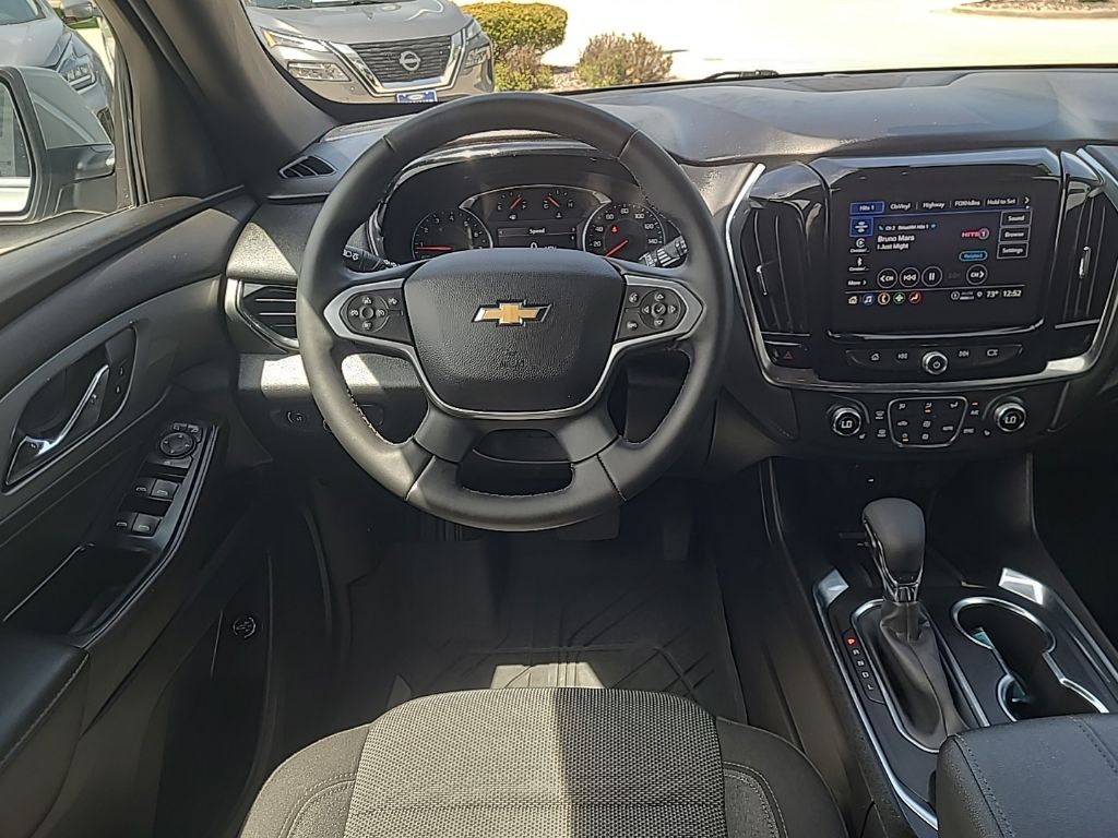 used 2023 Chevrolet Traverse car, priced at $34,956
