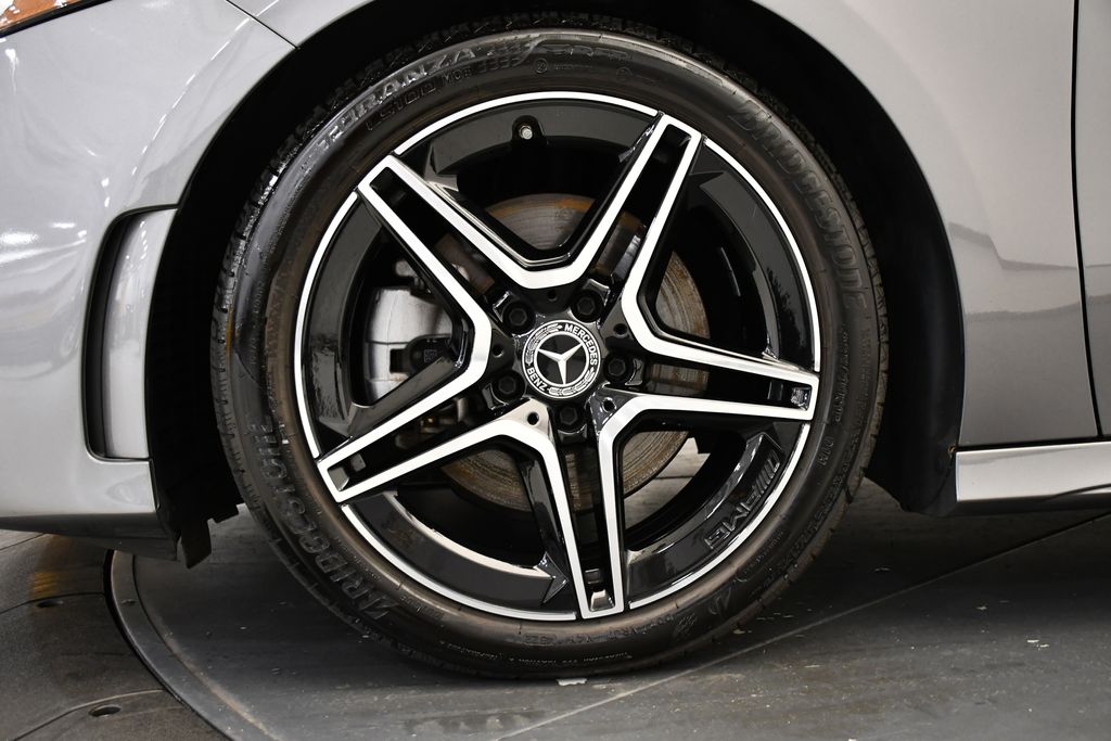 Thumbnail: 2022 Mercedes-Benz A-Class - 13