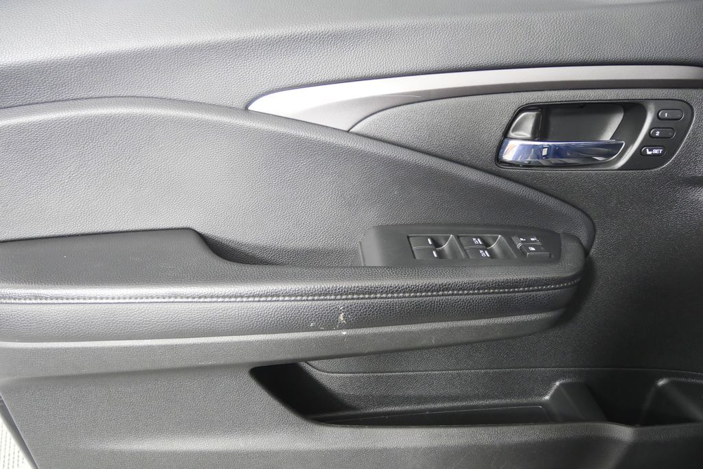 2021 Honda Pilot Special Edition 8
