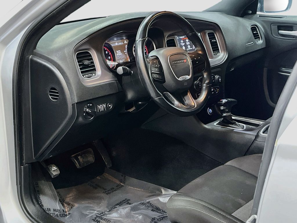 Used 2023 Triple Nickel Clearcoat Dodge R/T image 9