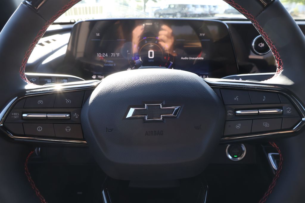 Thumbnail: 2026 Chevrolet Traverse - 24