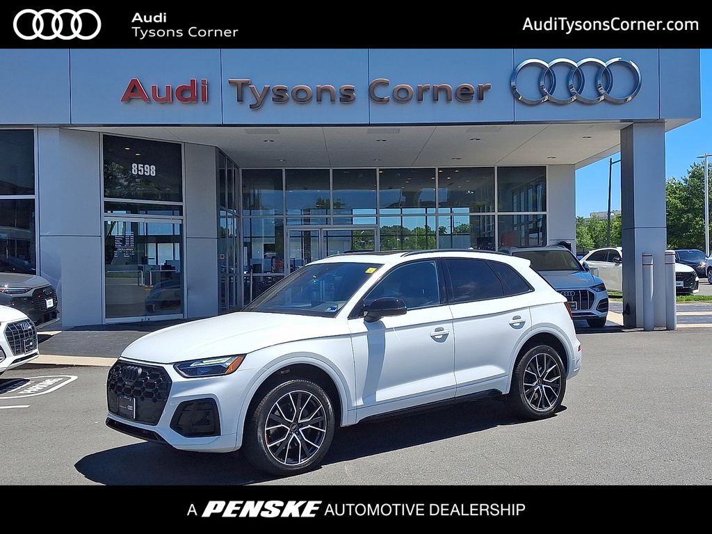 Thumbnail: 2023 Audi SQ5 - 1