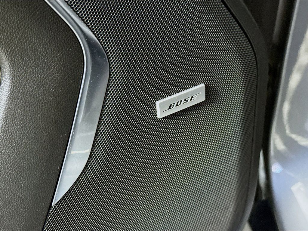 Thumbnail: 2022 GMC Yukon XL - 19