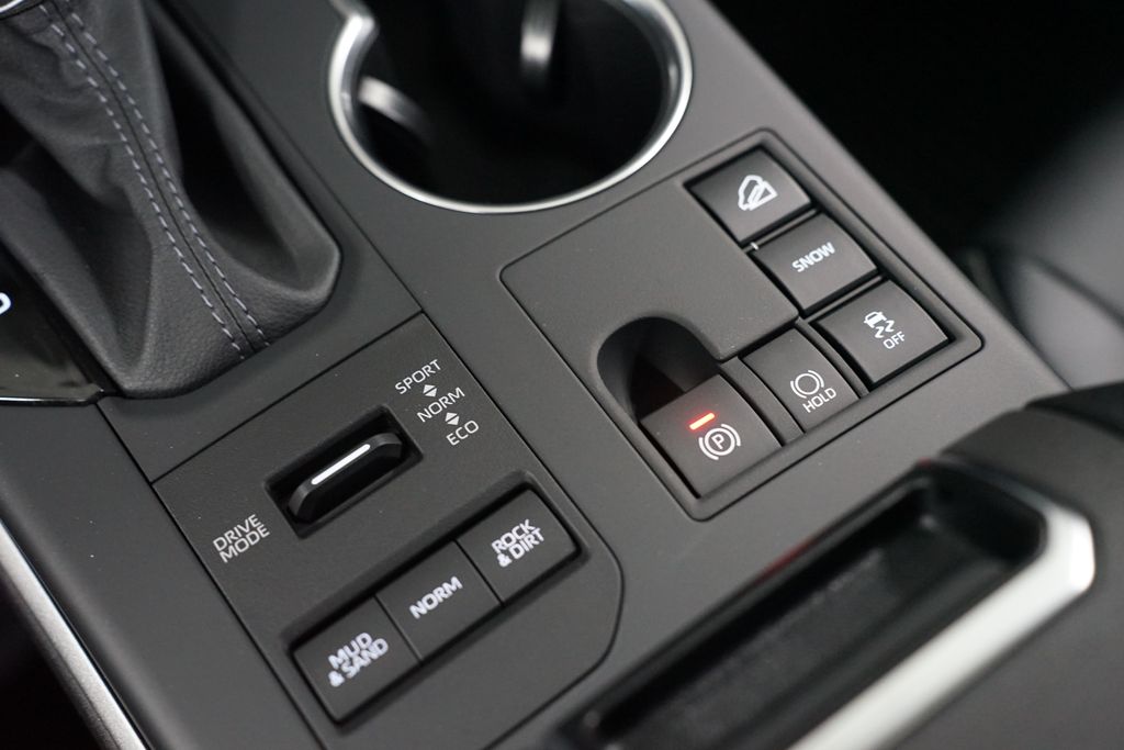 Thumbnail: 2026 Toyota Highlander - 22