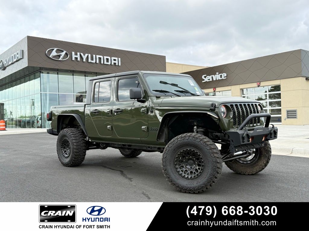Sarge Green Clearcoat 2022 Jeep Gladiator Sport Crew Cab 4WD Pickup Truck Four-Wheel Drive 8-Speed Automatic