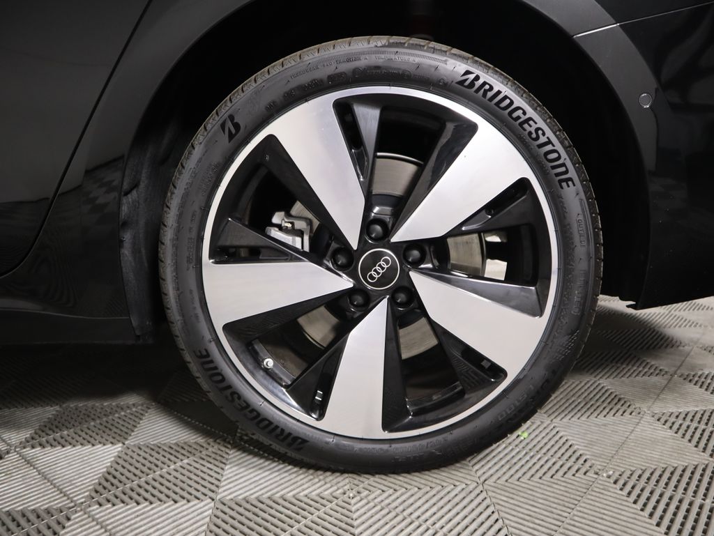 Thumbnail: 2025 Audi A5 - 32