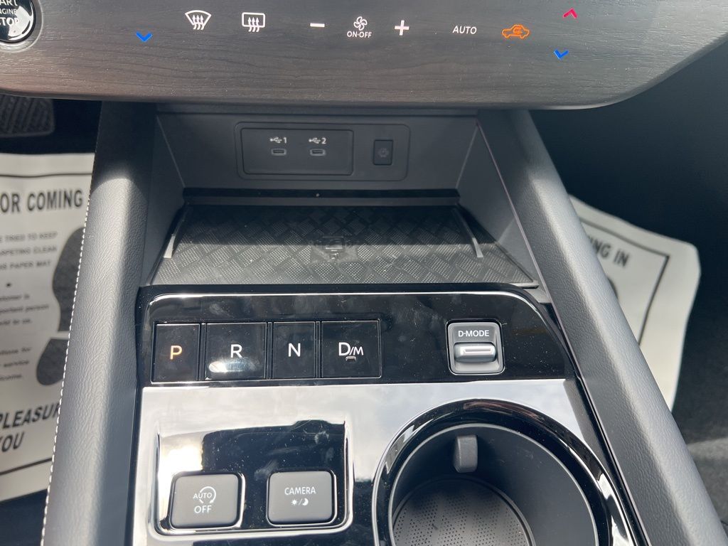 2025 Champagne Silver Metallic Nissan Murano SL AWD SUV