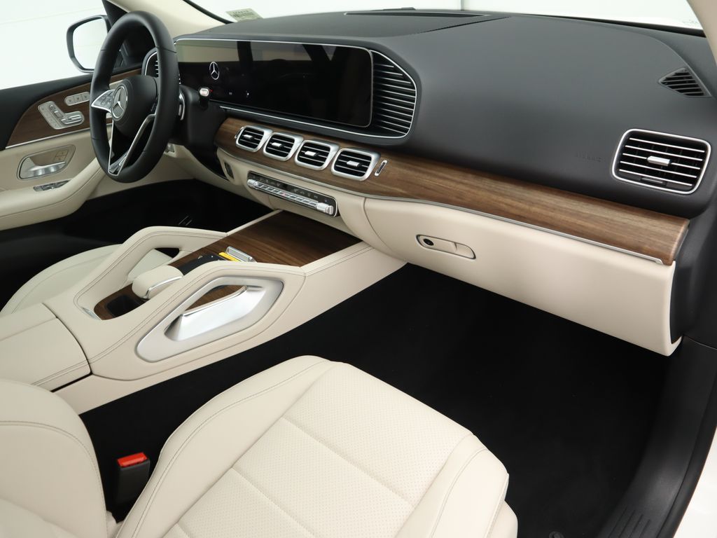 Thumbnail: 2026 Mercedes-Benz GLE - 19