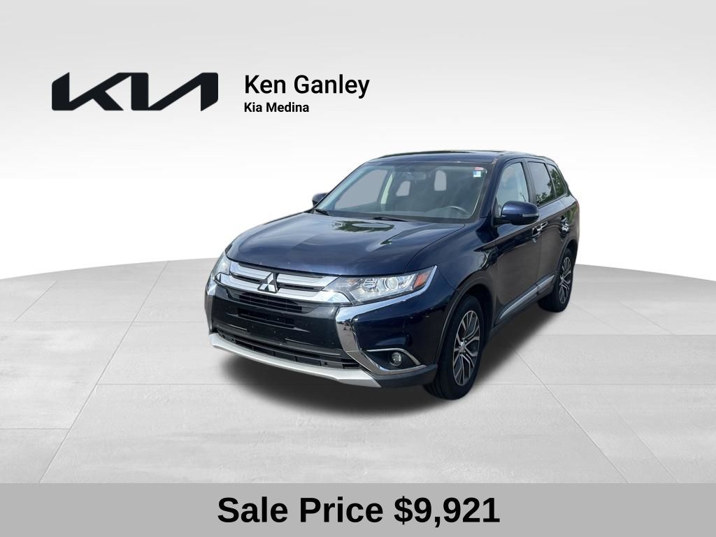 Labrador Black Pearl 2016 Mitsubishi Outlander SE S-AWC SUV / Crossover All-Wheel Drive Continuously Variable Transmission