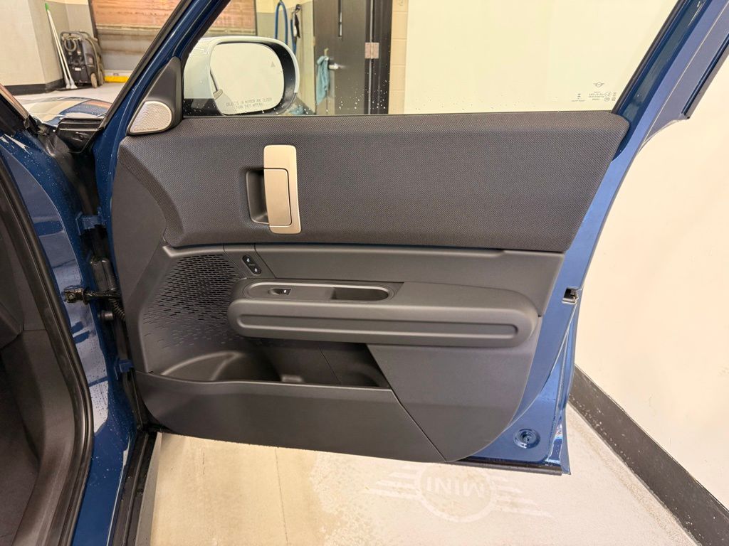 Thumbnail: 2025 MINI Cooper Countryman - 27